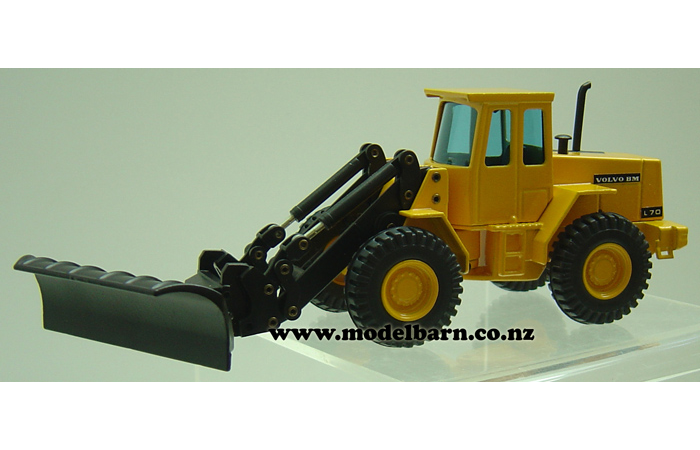 1/50 Volvo BM L70 Wheel Loader with Snow Blade