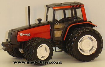 1/32 Valmet 8400 with Duals all-round (red)-valtra,-valmet,-volvo-Model Barn