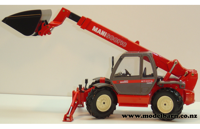 1/25 Manitou MT 1337 Telescopic Loader with Bucket