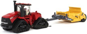1/64 Case IH Steiger Quadtrac 595 with Ashland 2811E Scraper-farm-equipment-Model Barn