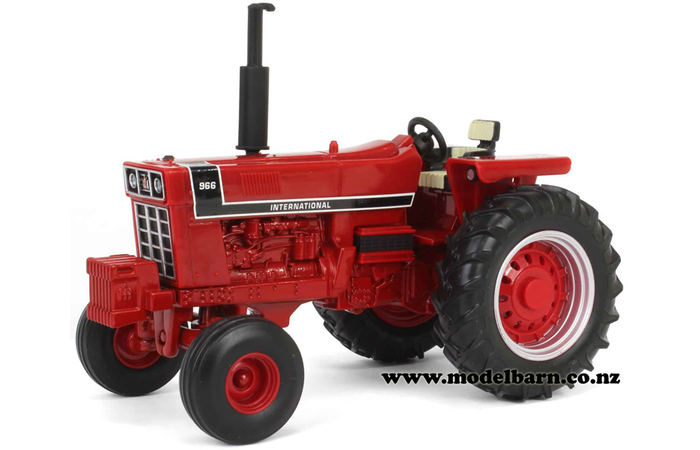 1/32 International 966 with Black Stripe