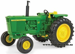 1/16 John Deere 4520 2WD-farm-equipment-Model Barn
