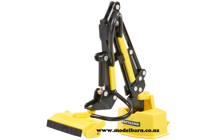 1/32 Britains Hedge Trimmer (yellow & black)