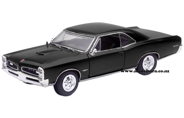 1/25 Pontiac GTO (1966, black)