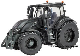1/32 Valtra Q305 (black)-farm-equipment-Model Barn