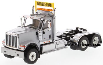 1/50 International HX520 Prime Mover (grey)-international-Model Barn