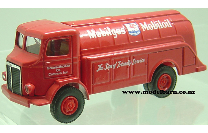 1/64 GMC T-70 2-Axle Tanker "Mobiloil"