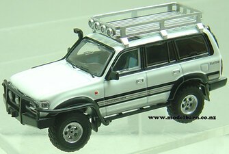 1/64 Toyota Land Cruiser 80 (white)-toyota-Model Barn