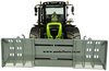 1/32 Volmer VTS 300 Front Mounted Telescopic Silage Blade