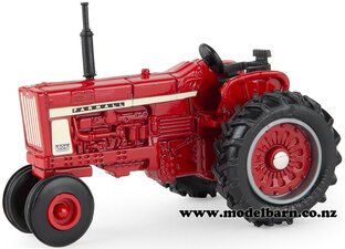 1/64 Farmall 806 Diesel Rowcrop-farm-equipment-Model Barn