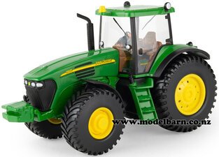 1/32 John Deere 7820-farm-equipment-Model Barn