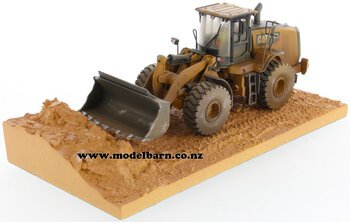 1/50 Caterpillar 966M Wheel Loader "Weathered"-caterpillar-Model Barn