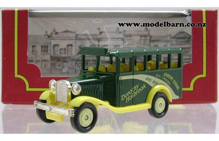 Bedford Bus "Dorothy Holbrook" (80mm)