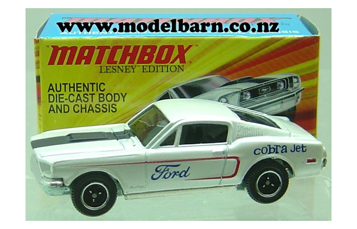 1/60 Ford Mustang 428 Cobra Jet (1968, white & black)