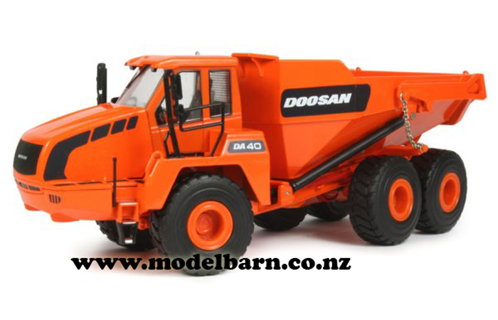 1/50 Doosan DA40 Articulated Dump Truck