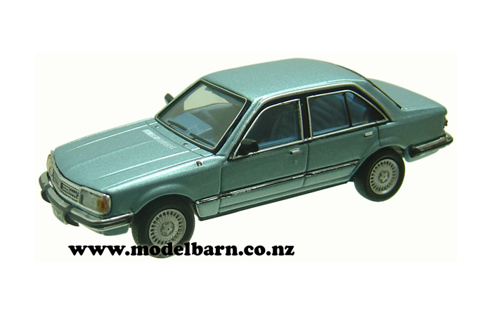 1/64 Holden VC Commodore SL/E (1980, Atlantis Blue)