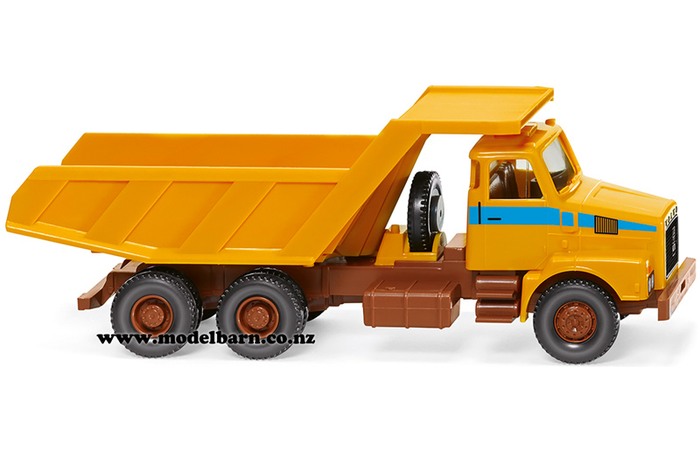 1/87 Volvo N10 3-Axle Tip Truck (Maize Yellow)