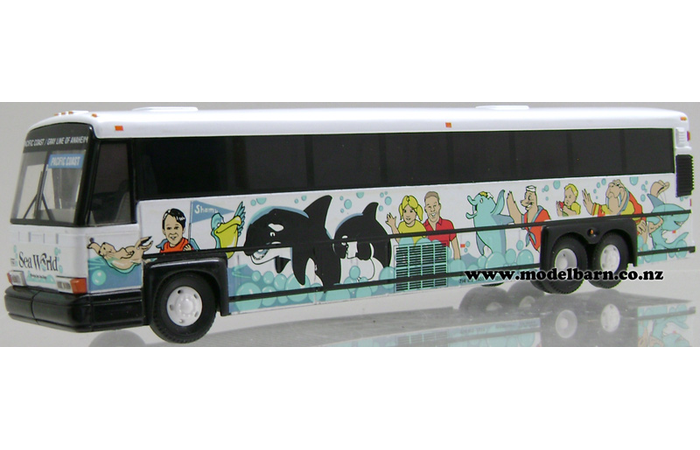 MCI 102-DL3 Coach "Seaworld"