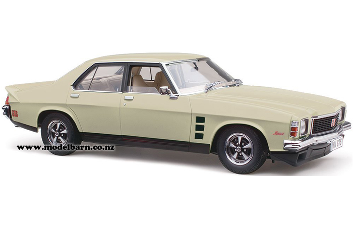 1/18 Holden HJ Monaro GTS Sedan (Chamois)