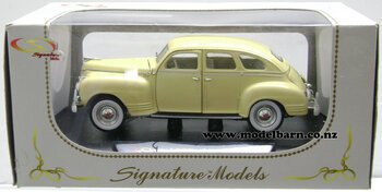 1/32 Plymouth Sedan (1941, yellow)-plymouth-Model Barn