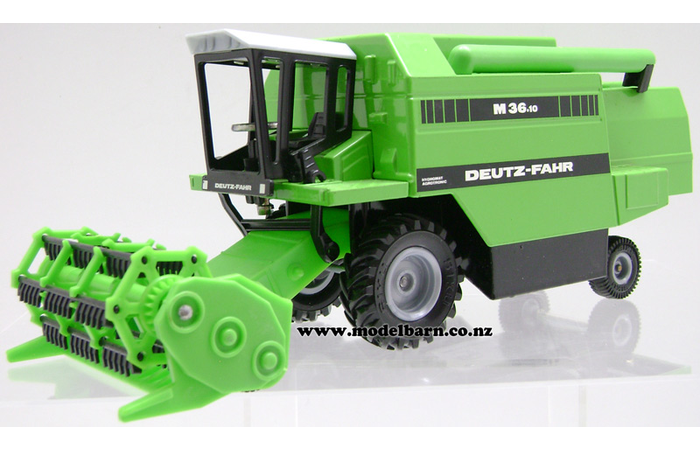 1/32 Deutz-Fahr M36.10 Combine Harvester