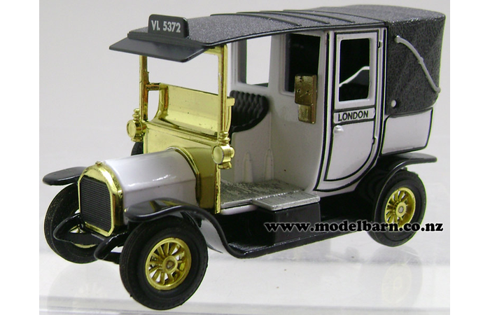 1/42 Unic Taxi (1907, white & black)