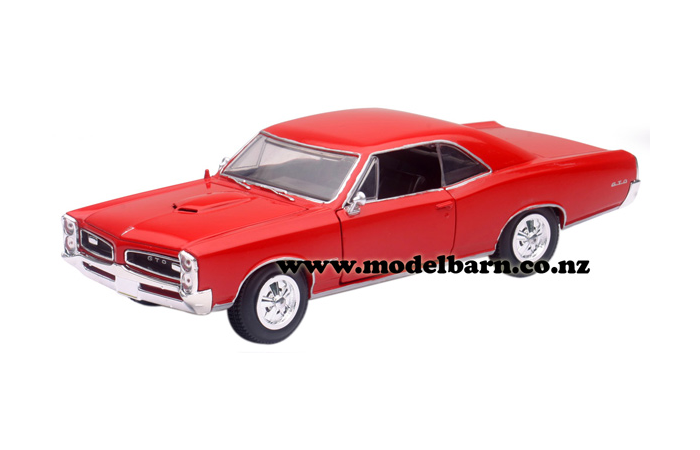 1/25 Pontiac GTO (1966, red)