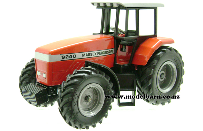 1/32 Massey Ferguson 9240