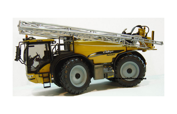 1/32 Challenger Rogator 655 Self-Propelled Sprayer