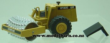 1/50 CAT CP-563C Sheepfoot Roller (unboxed, damaged)-caterpillar-Model Barn