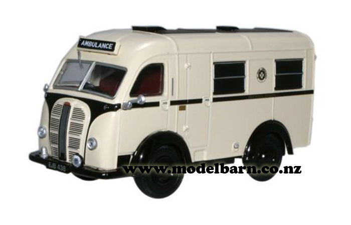 1/43 Austin K8 Welfarer Ambulance "St John"