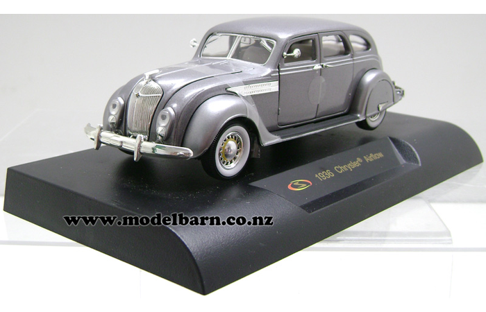 1/32 Chrysler Airflow Sedan (1936, gunmetal grey)