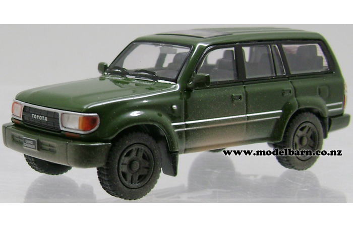 1/64 Toyota Land Cruiser LC80 (1994, dark green, muddy)