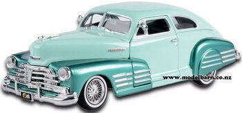 1/24 Chev Fleetline Aerosedan (1948, turquoise & teal) -vehicles-Model Barn