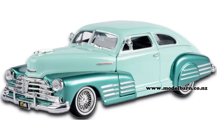 1/24 Chev Fleetline Aerosedan (1948, turquoise & teal) 