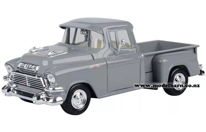 1/24 GMC Blue Chip Pick-Up (1957, grey)
