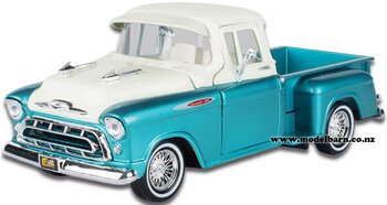 1/24 Chev 3100 Stepside Pick-Up (1957, teal & white)-vehicles-Model Barn