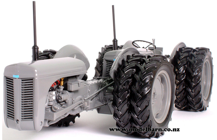 1/16 Ferguson TED-40 4WD Dual Drive (used)