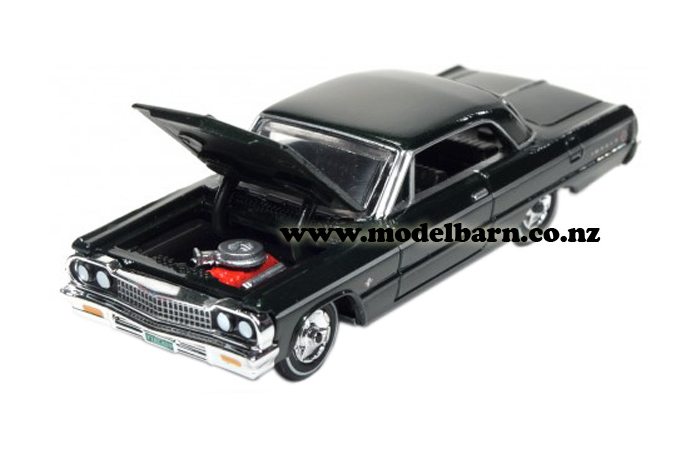 1/64 Chev Impala Coupe (1964, dark green)