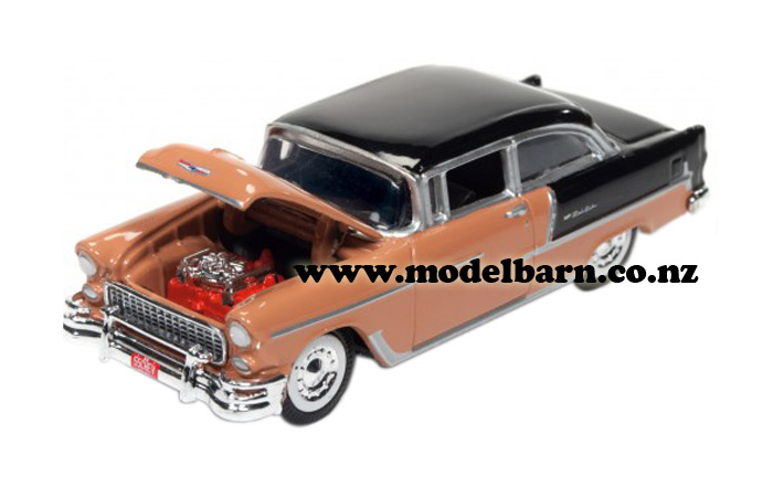 1/64 Chev Bel Air 2 Door Sedan (1955, salmon & black)