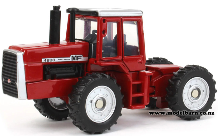 1/64 Massey Ferguson 4880