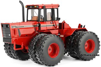 1/32 International 7788 with Duals All-round "NFTS 2025"-farm-equipment-Model Barn