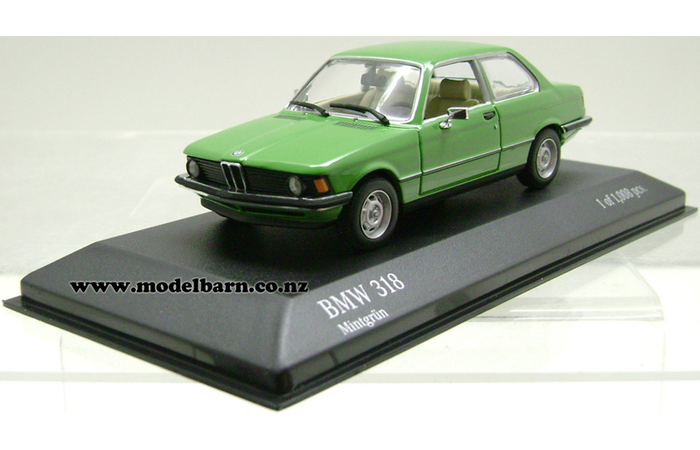 1/43 BMW 318 (1975, green)