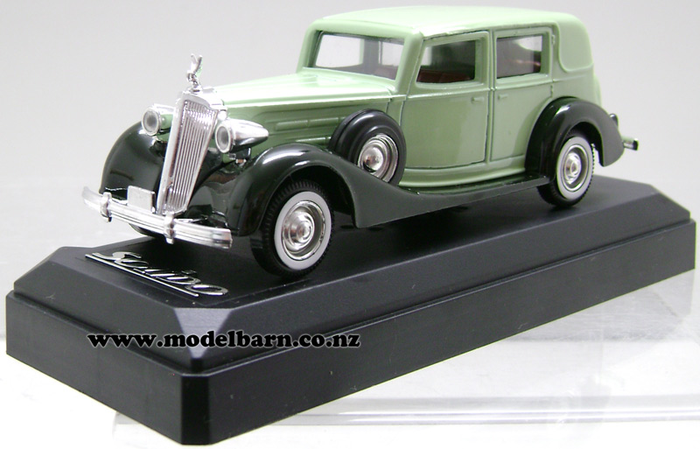 1/43 Packard Sedan (2-Tone Green)