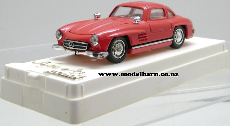 メルセデスベンツ 1/43 Solido No. 4502 300 SL1954 1/43 Mercedes 300 SL Coupe (1954, red) - Vehicles-Mercedes : Model