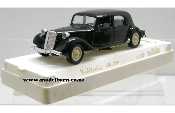 1/43 Citroen 15/6 (1939, black)