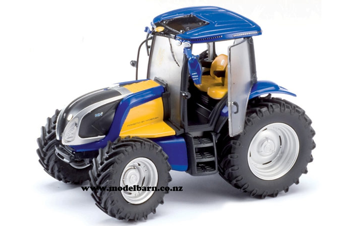 1/32 New Holland NH2 Hydrogen Powered Tractor
