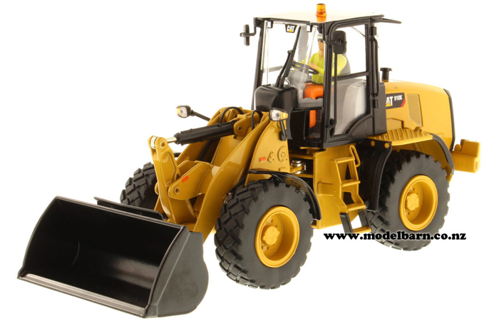 1/32 Caterpillar 910K Wheel Loader