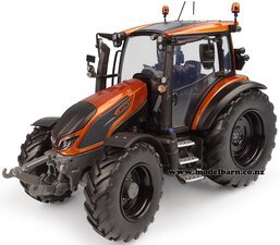 1/32 Valtra G135 Unlimited (Burnt Orange)-valtra,-valmet,-volvo-Model Barn