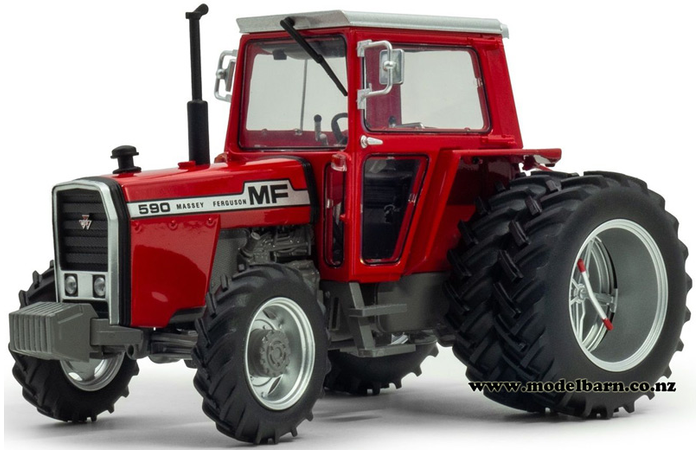 1/32 Massey Ferguson 590 4WD with Molcon Rear Duals
